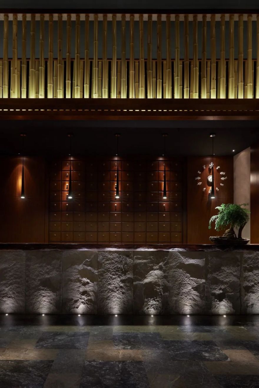 十足道光华店-33