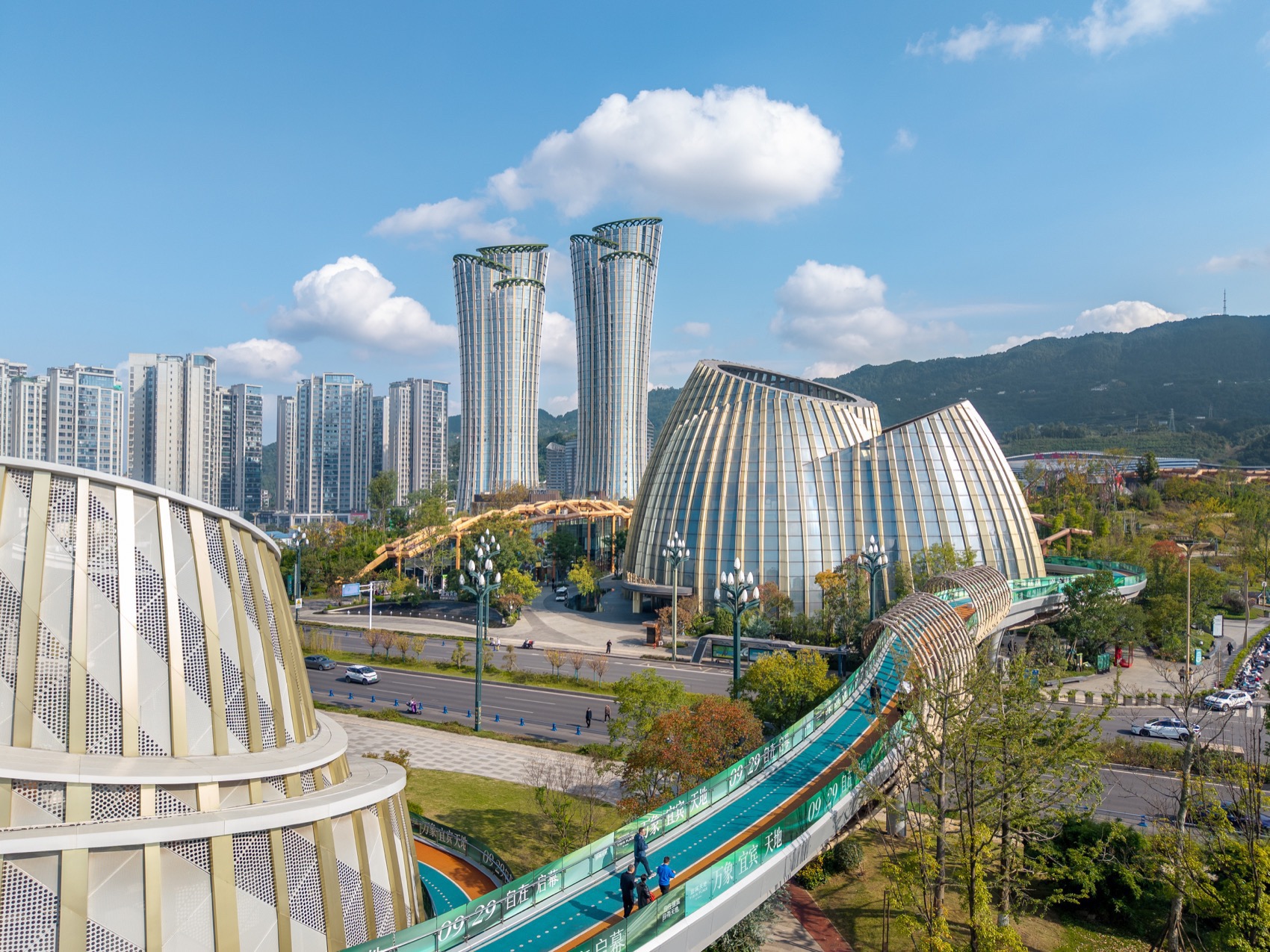 宜宾高铁枢纽门户区开发项目丨中国宜宾丨佩里克拉克建筑师事务所,四川省建筑设计研究院等-9