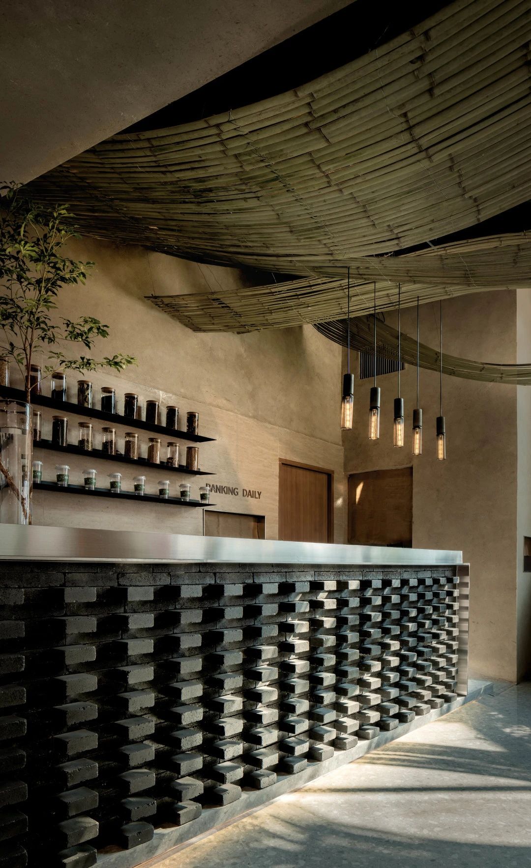 十二泰猪·星马泰料理品牌店丨中国清远丨梵山构造设计事务所-12