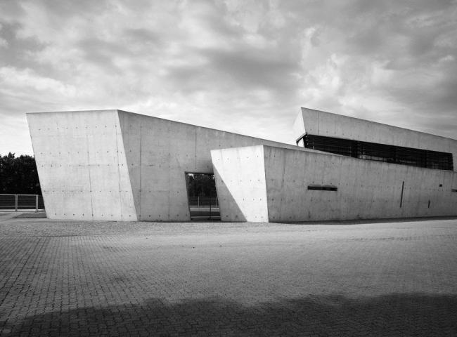 扎哈·哈迪德俄罗斯圣彼得堡个展丨艾尔米塔什博物馆,扎哈·哈迪德工作室-9