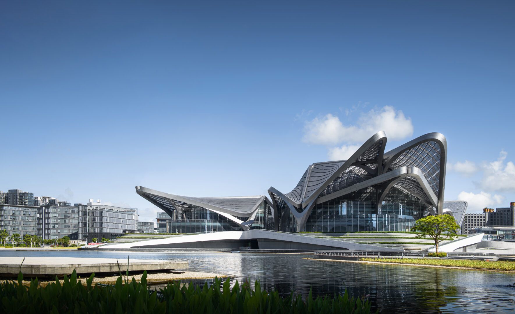 ZHUHAI JINWAN CIVIC ART CENTRE | ZAHA HADID ARCHITECTS - ARCH2O-7