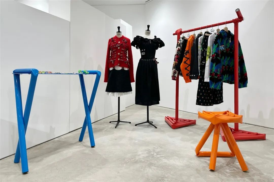 打破常规重置并呈现全新陈列空间，Dover Street Market Beijing 2023 秋冬-17