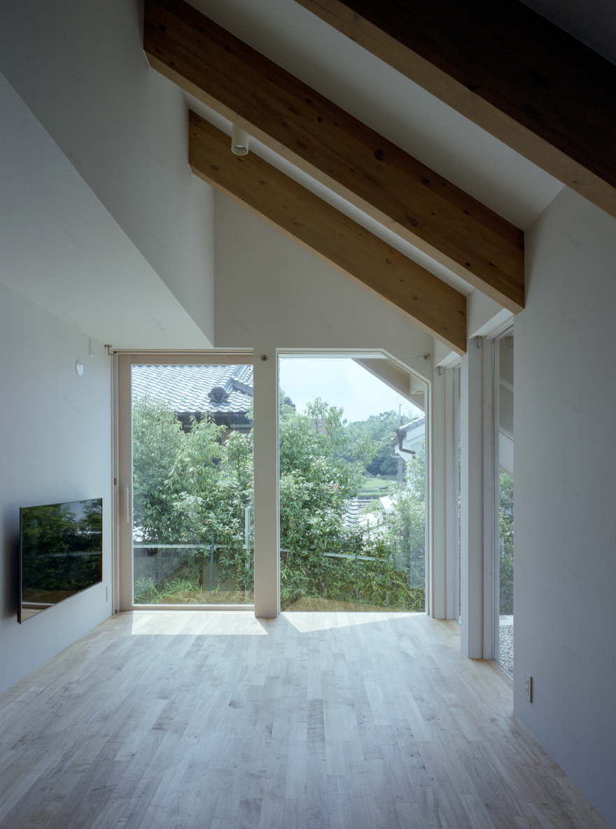 House in Gakuenmae / Fujiwaramuro Architects-35
