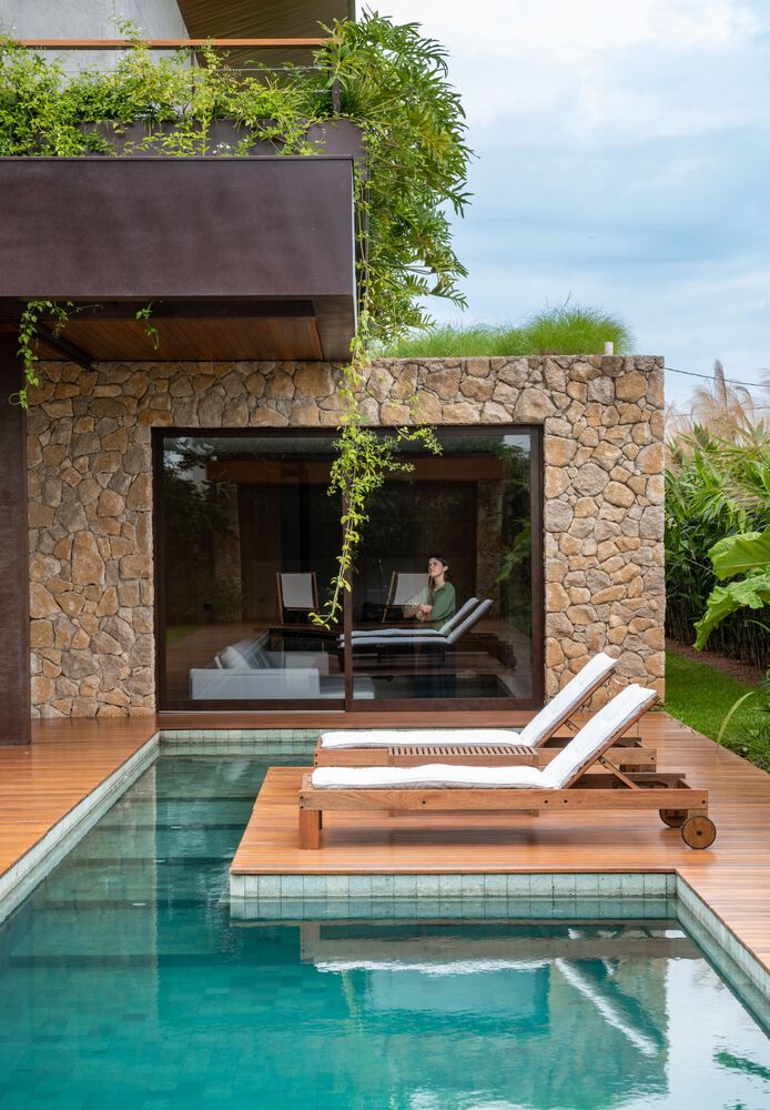 绿意盎然与自然共生的巴西家庭住宅丨巴西圣保罗-59