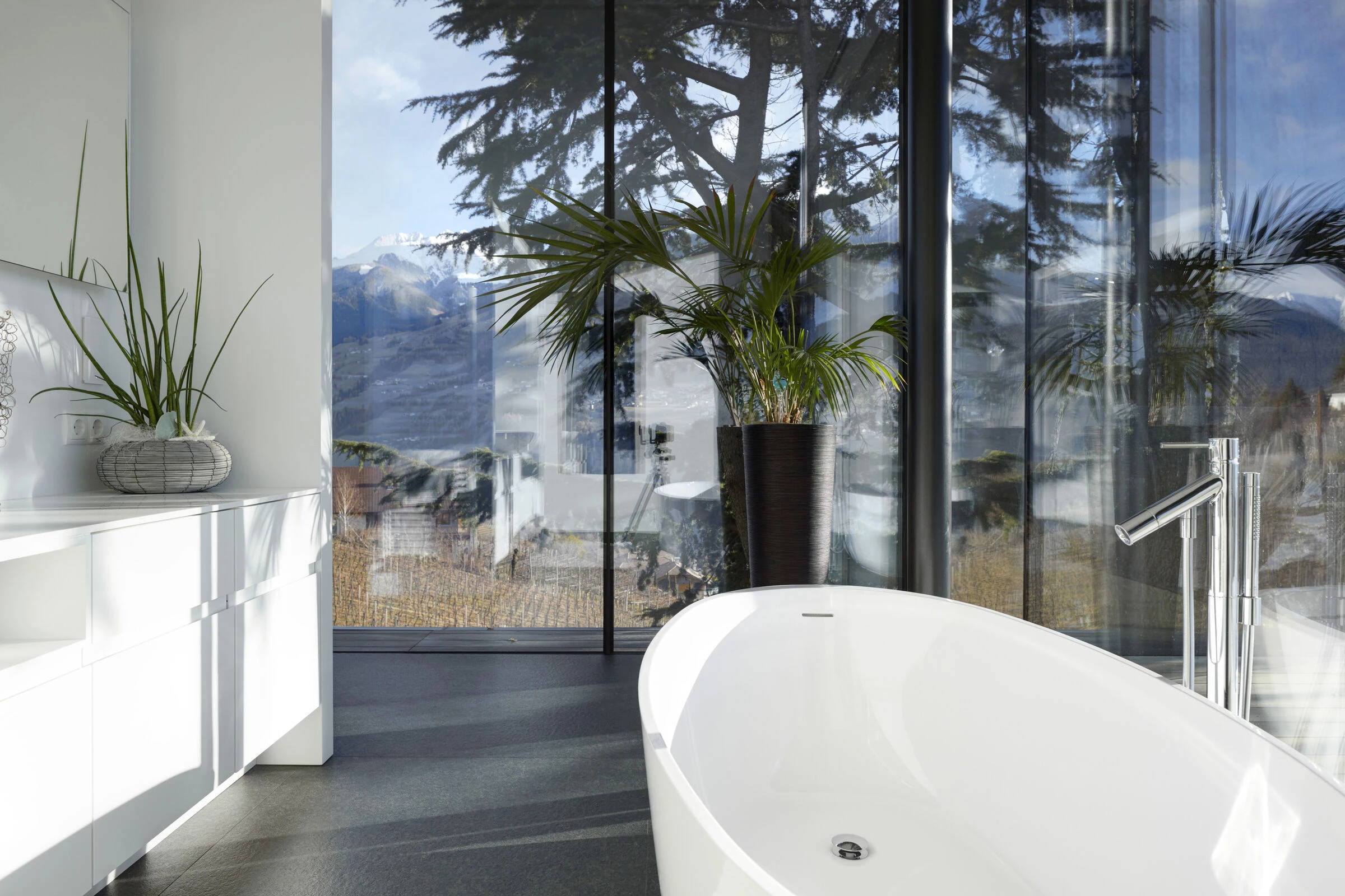 意式别墅"黑洞"-16