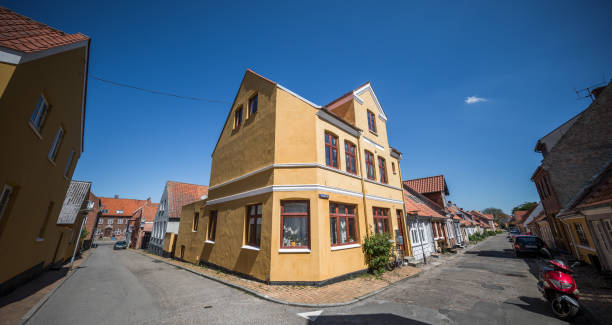 现代街角房屋设计-54