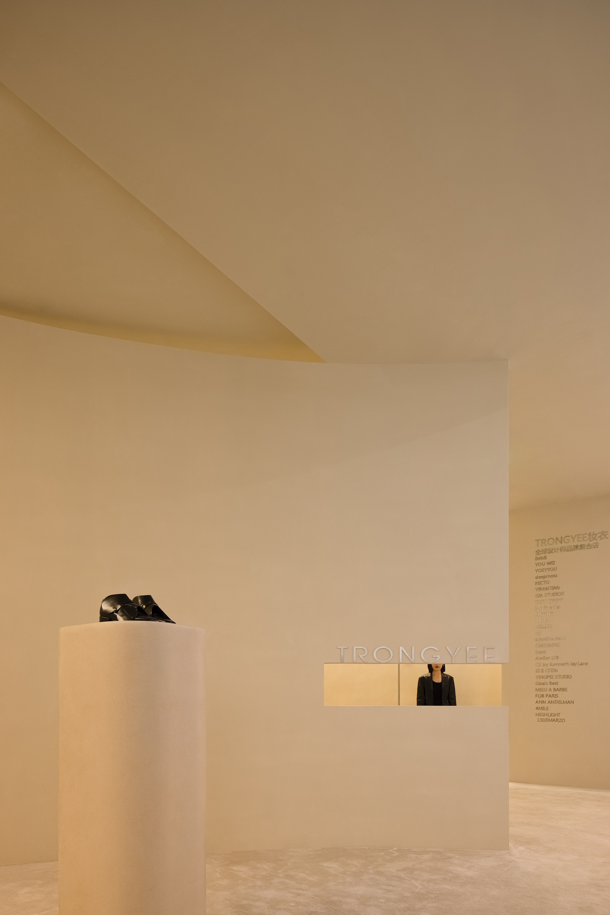 衍生TRONGYEE 设计师品牌集合店（汕头万象城店）丨中国汕头丨AD 艾克建筑设计-27