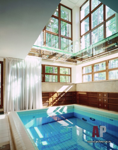 带拱形 facade 和露台的房子室内设计丨Величкин Дмитрий,Голованов Николай-48