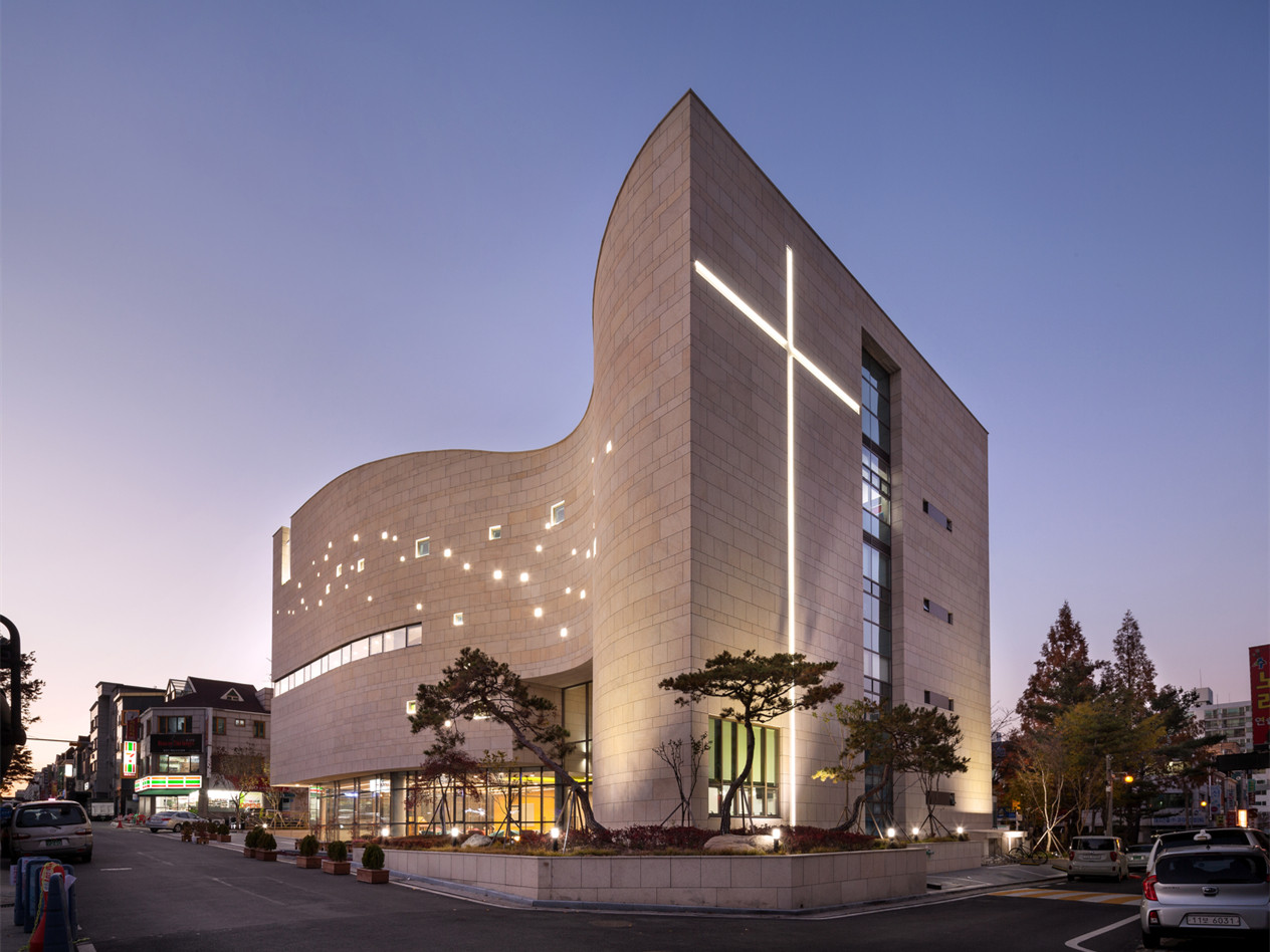 韩国大田市圣光教堂丨Lee Eunseok + Atelier KOMA-4