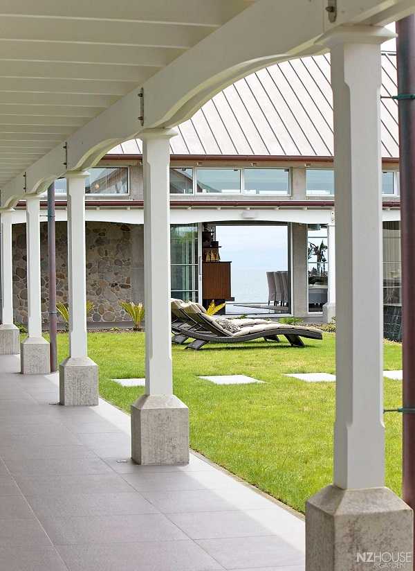 新西兰 Tanaraki 海岸度假别墅 | 加拿大设计师打造家庭度假天堂-15