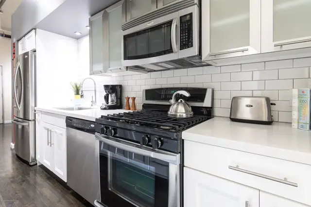 洛杉矶工业风格时尚阁楼设计-6