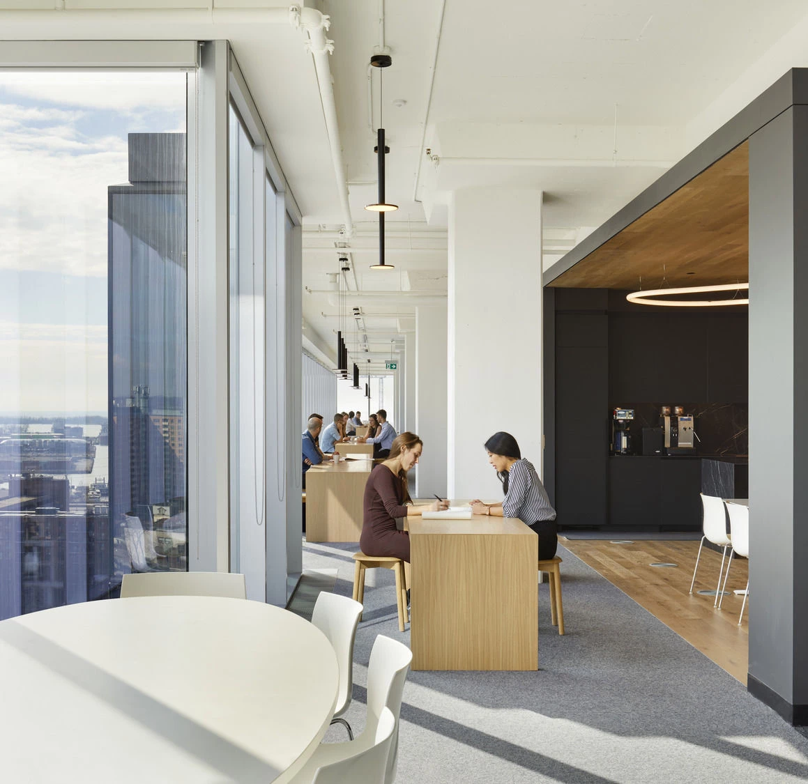 多伦多 KPMB Architects 办公室 | 温馨原木与城市景观的完美结合-37