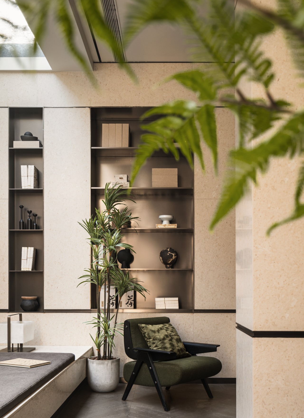 龙湖金沙御湖境架空层设计丨中国杭州丨CCA GROUP 香榭蒂设计-33