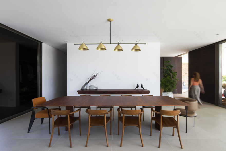 巴西线性现代别墅丨Juliana Camargo,Prumo projetos-34