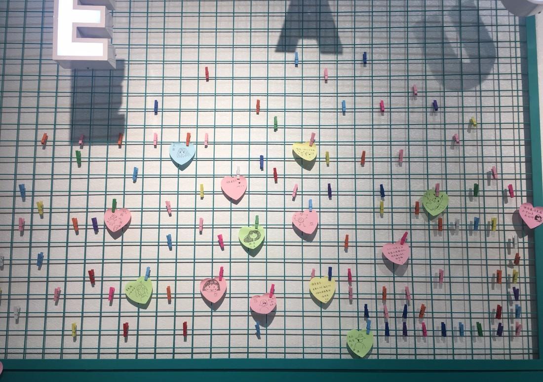 鲜色纤美轻食——橱窗火烈鸟设计吸引眼球-2