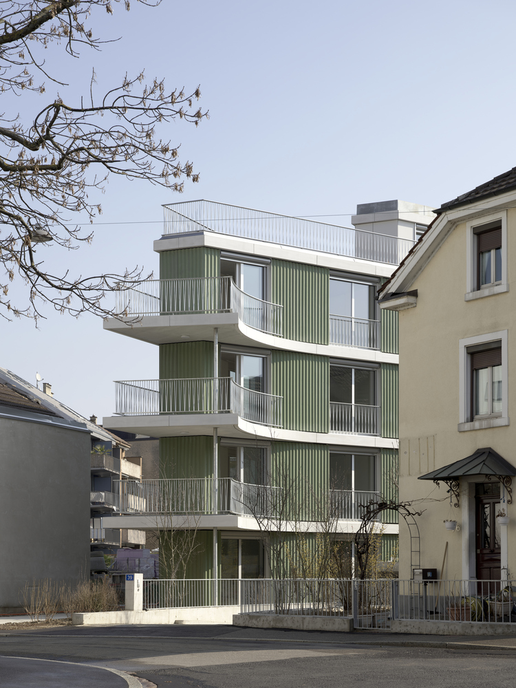 Basel 老厂房变宜居庭院丨瑞士丨Itten+Brechbühl-35