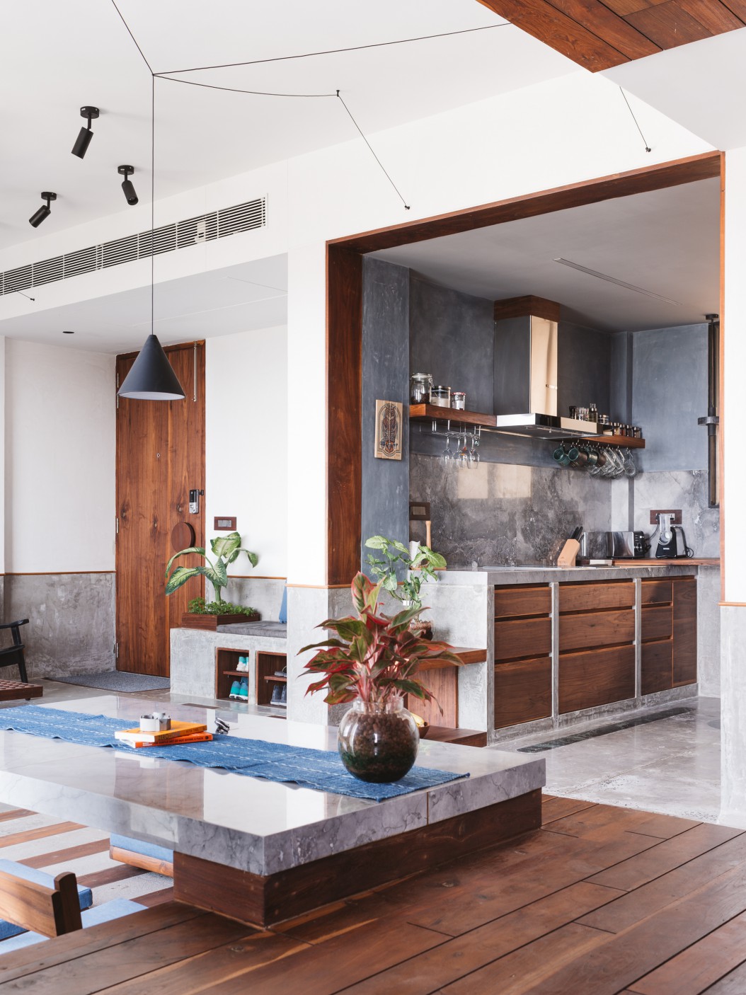 67㎡印度设计师“未完成”的私宅  Saransh-1