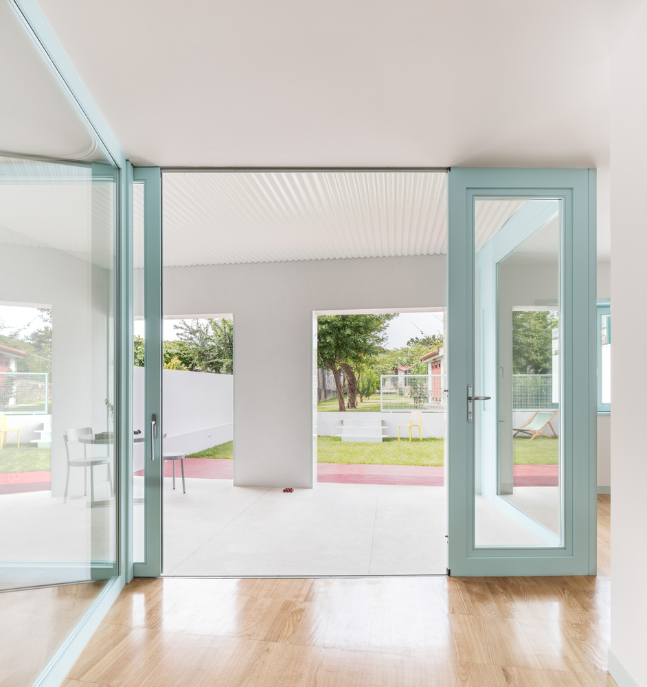 重塑空间 · 将闲置地下室变为宜居住宅丨葡萄牙波尔图丨oitoo-40