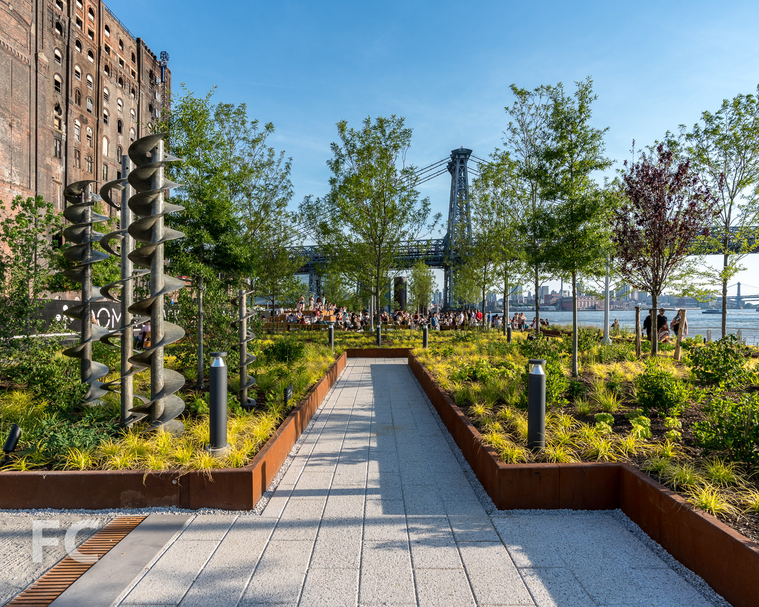 Tour: Domino Park & 260 Kent Avenue — FIELD CONDITION-17