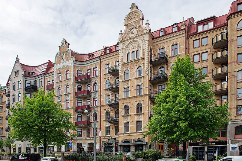 宽敞的厨房和餐厅里的图书馆：瑞典的大公寓-10