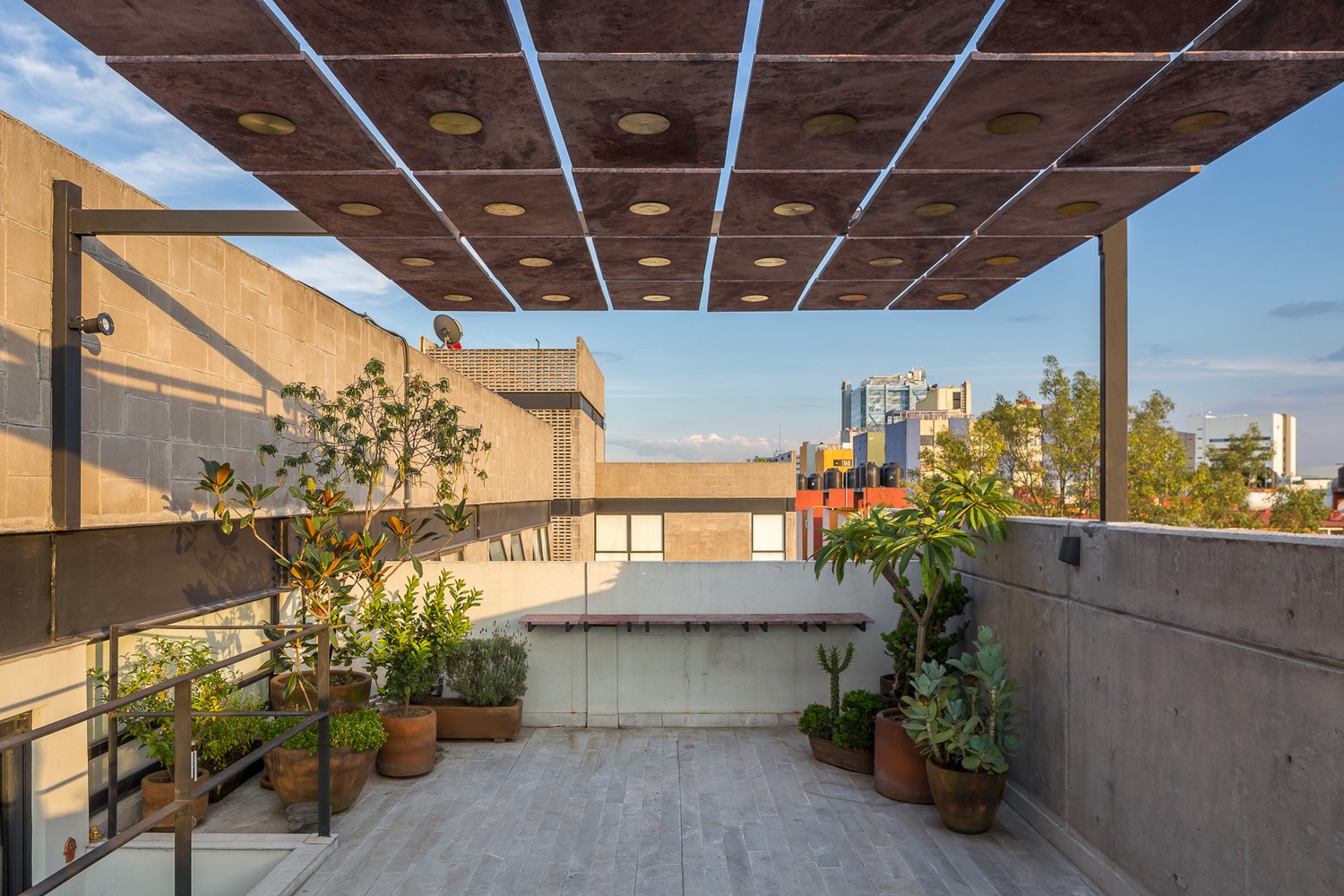 墨西哥城火山石板屋顶平台，打造城市上空的艺术品-9