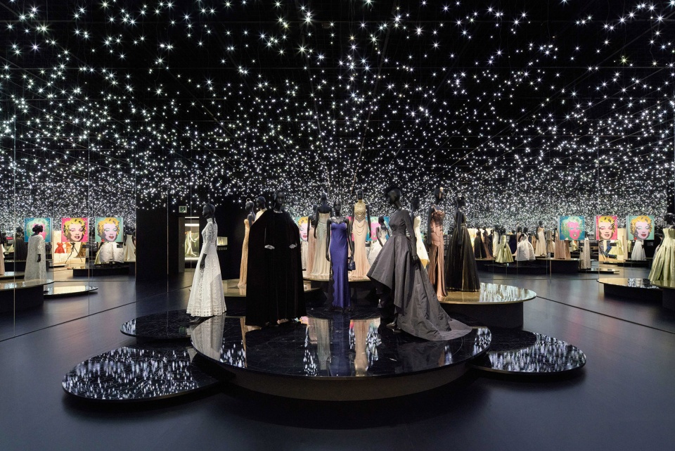 《克里斯汀·迪奥 | 梦之设计师》展览 | 传统与现代的完美融合-22