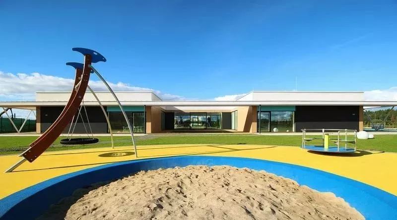 建筑 | 酷！幼儿园H形布局，设计两个庭院-16