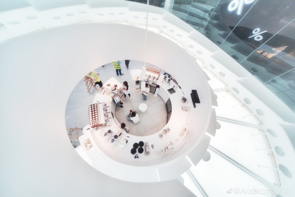 %Arabica 咖啡馆 | 极简设计打造全球网红店-98