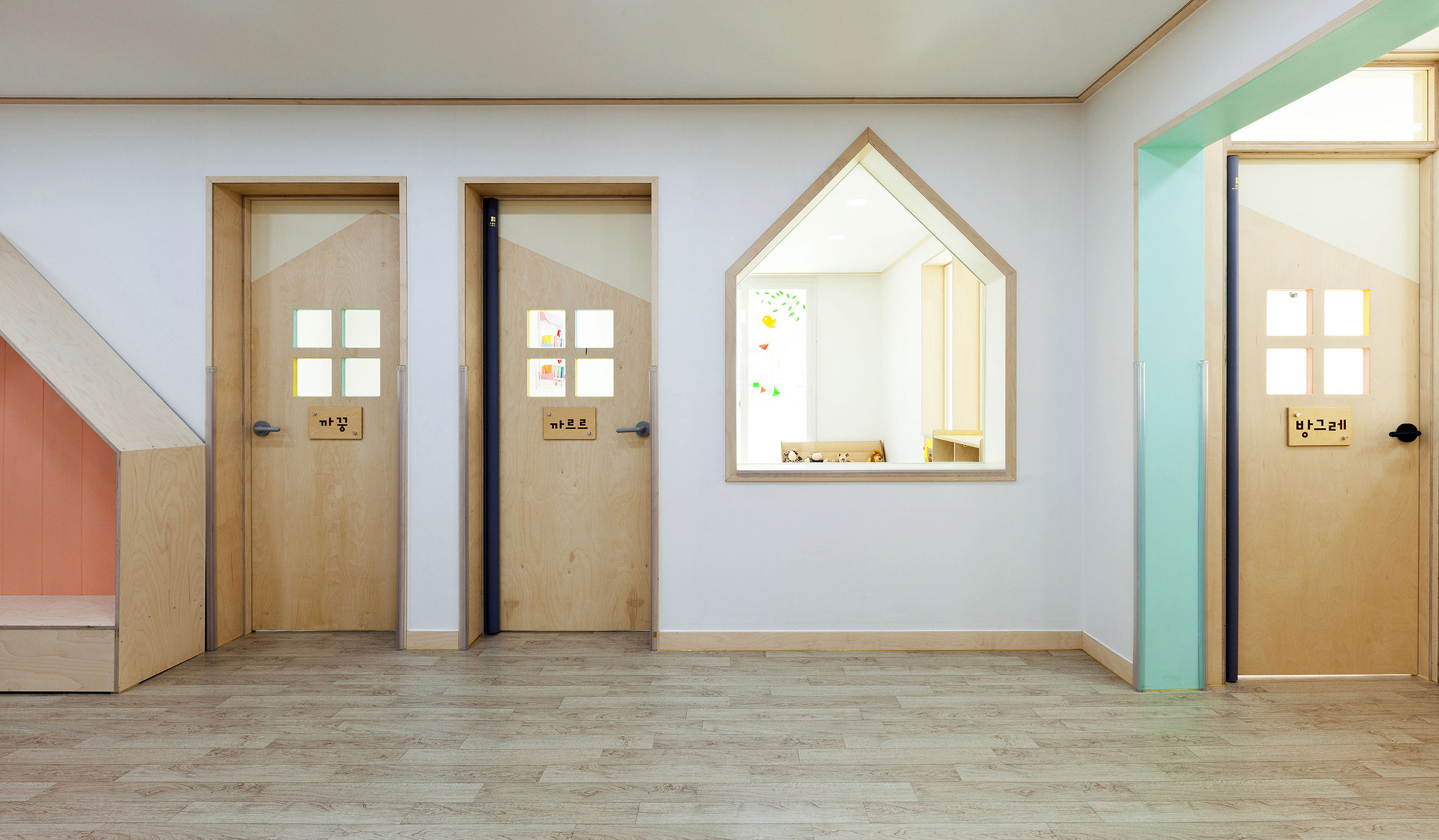 简约白色调的 68 平儿童乐园设计-6