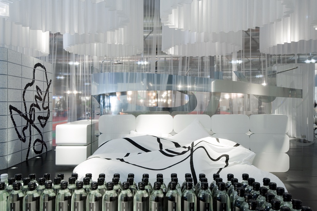 BED IN CAFu00c8 | Simone Micheli Architectural Hero-4