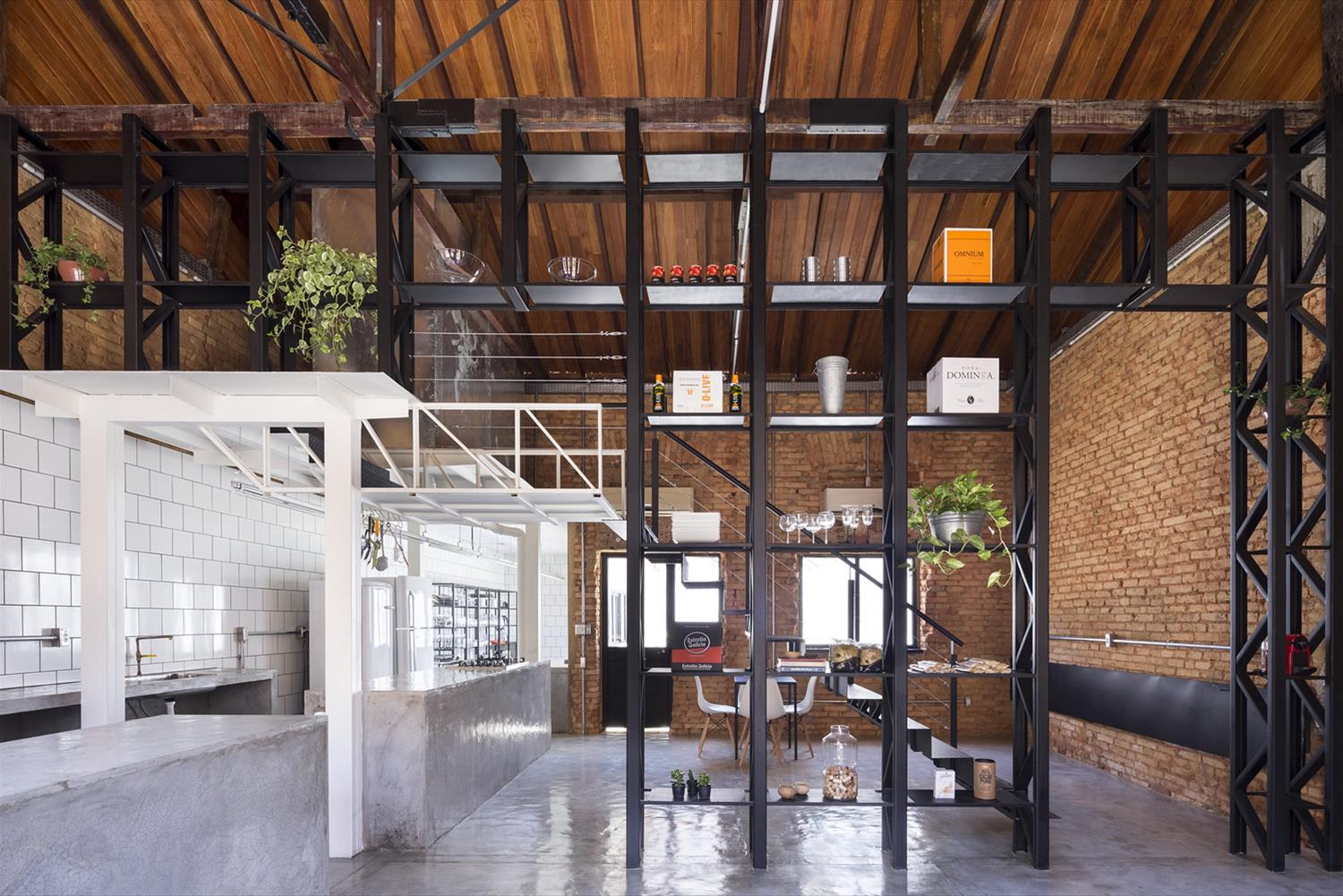 巴西 Muriaé 的商业建筑设计 · 古老建筑的现代新生-5