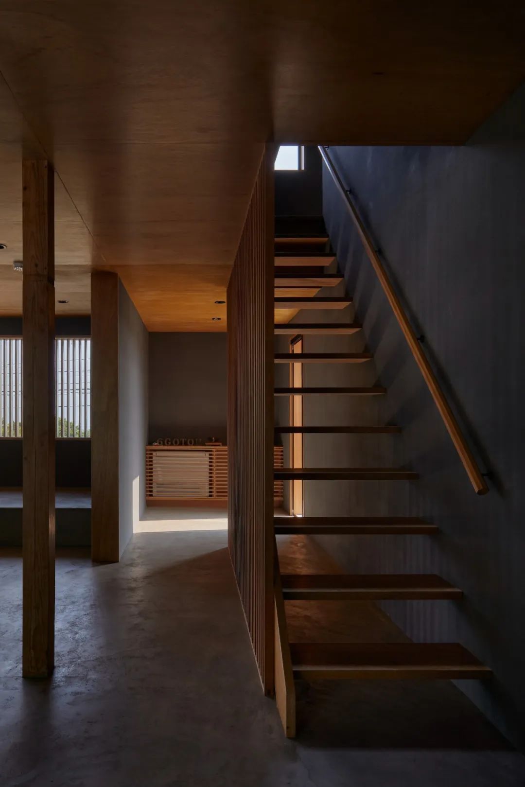 私人住宅及会客场所丨日本丨Souta Yoriki Design Office-0