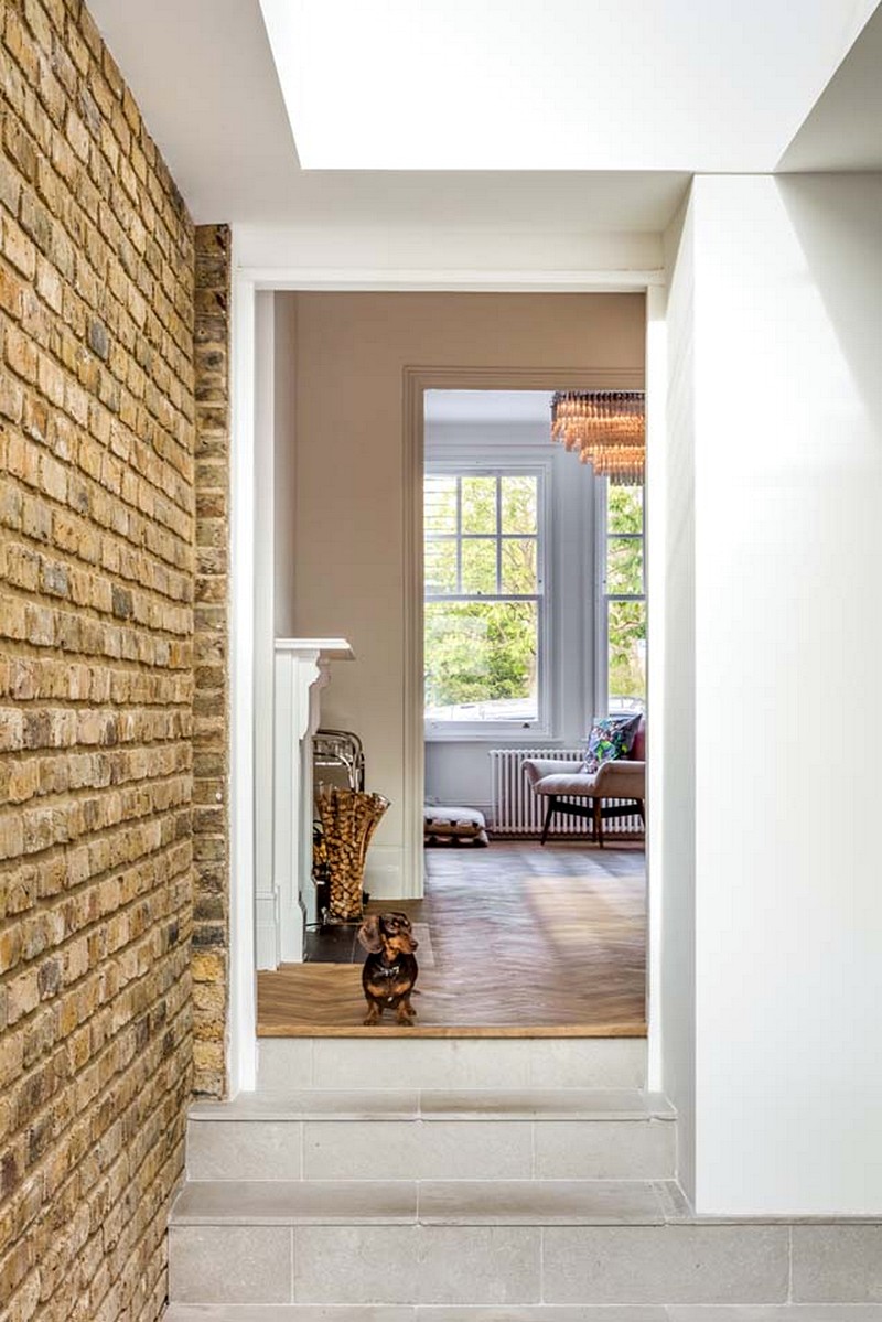 伦敦建筑师打造现代家庭住宅 | 下沉式厨房、工业风设计-16