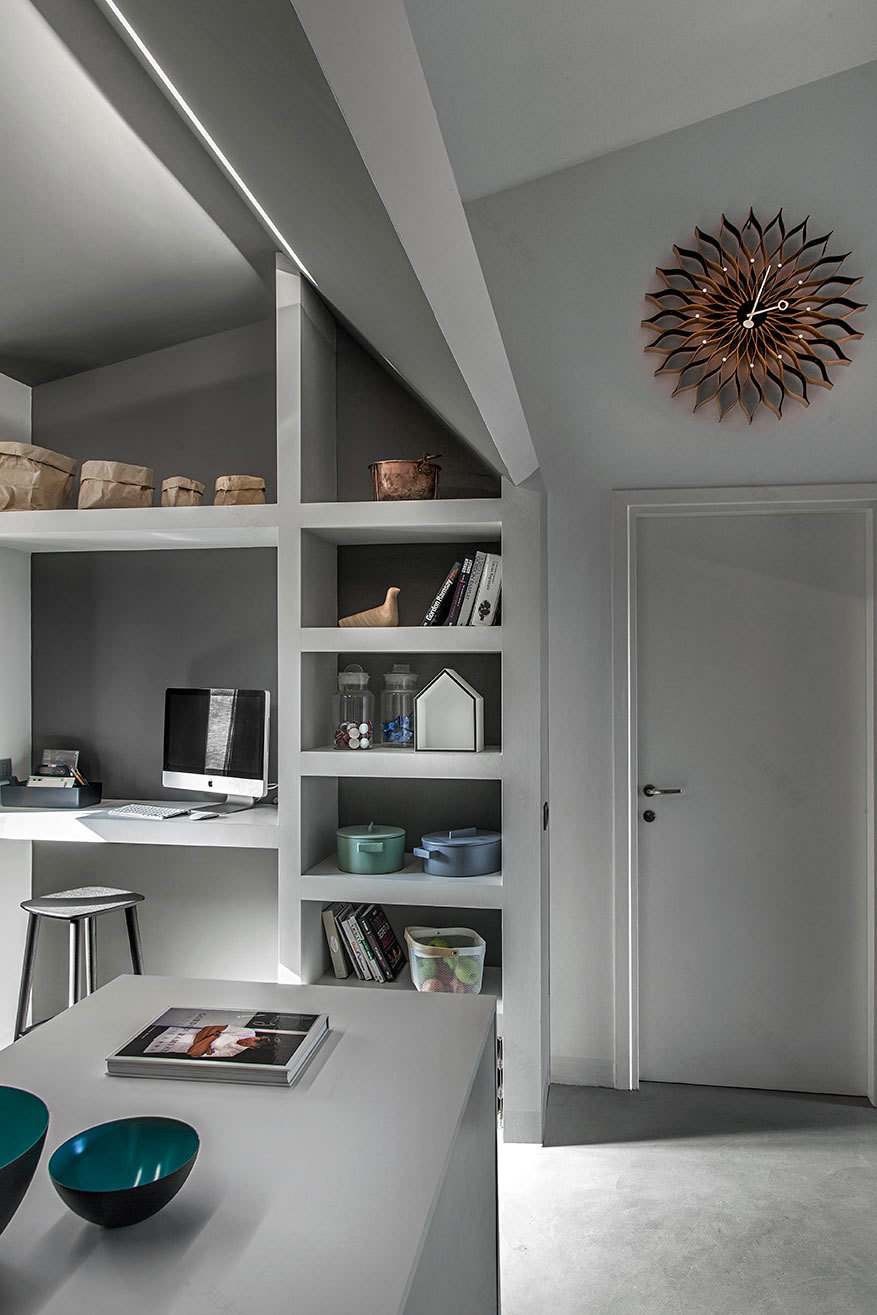 意大利布雷西亚年轻夫妇现代家居重塑-16