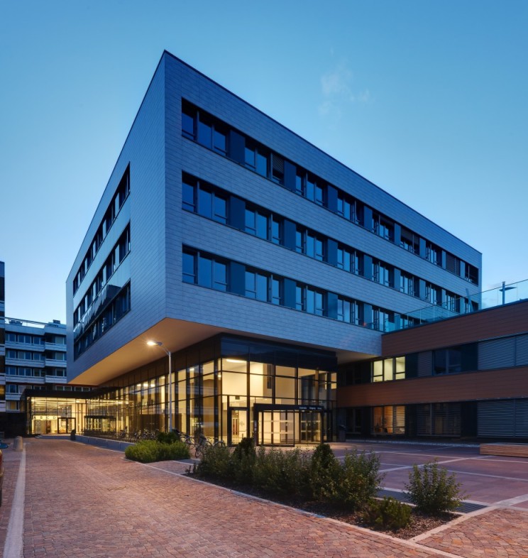 意大利Bruneck医院  Ralf Dejaco-4