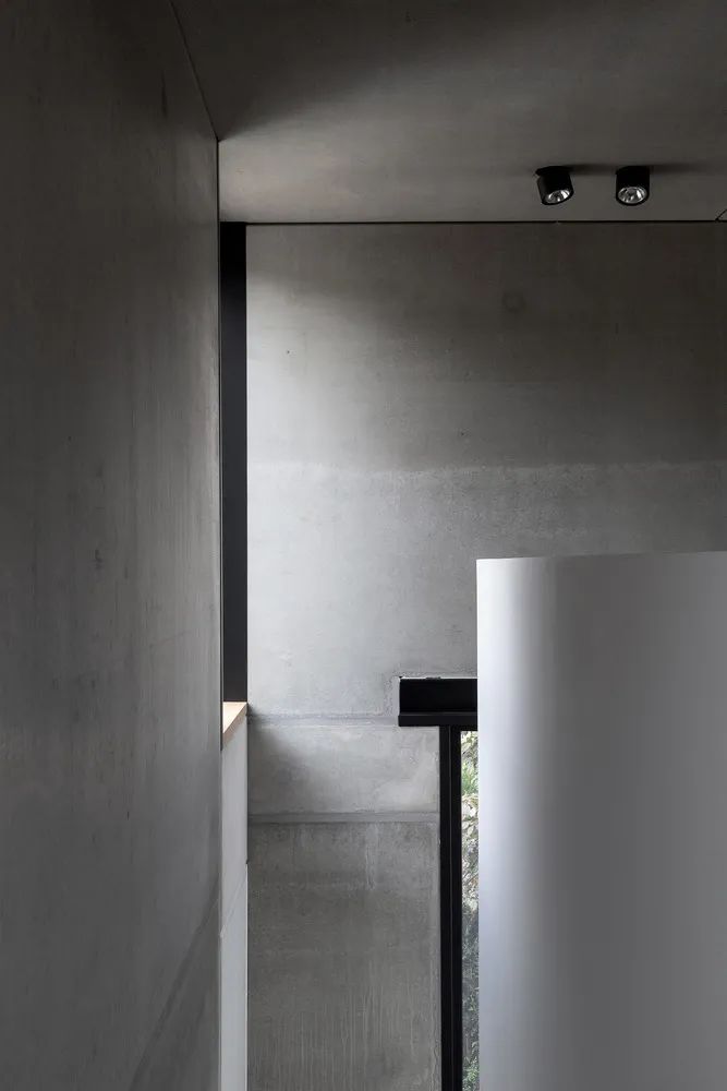 比利时混凝土住宅，温暖现代的可持续发展之家-47