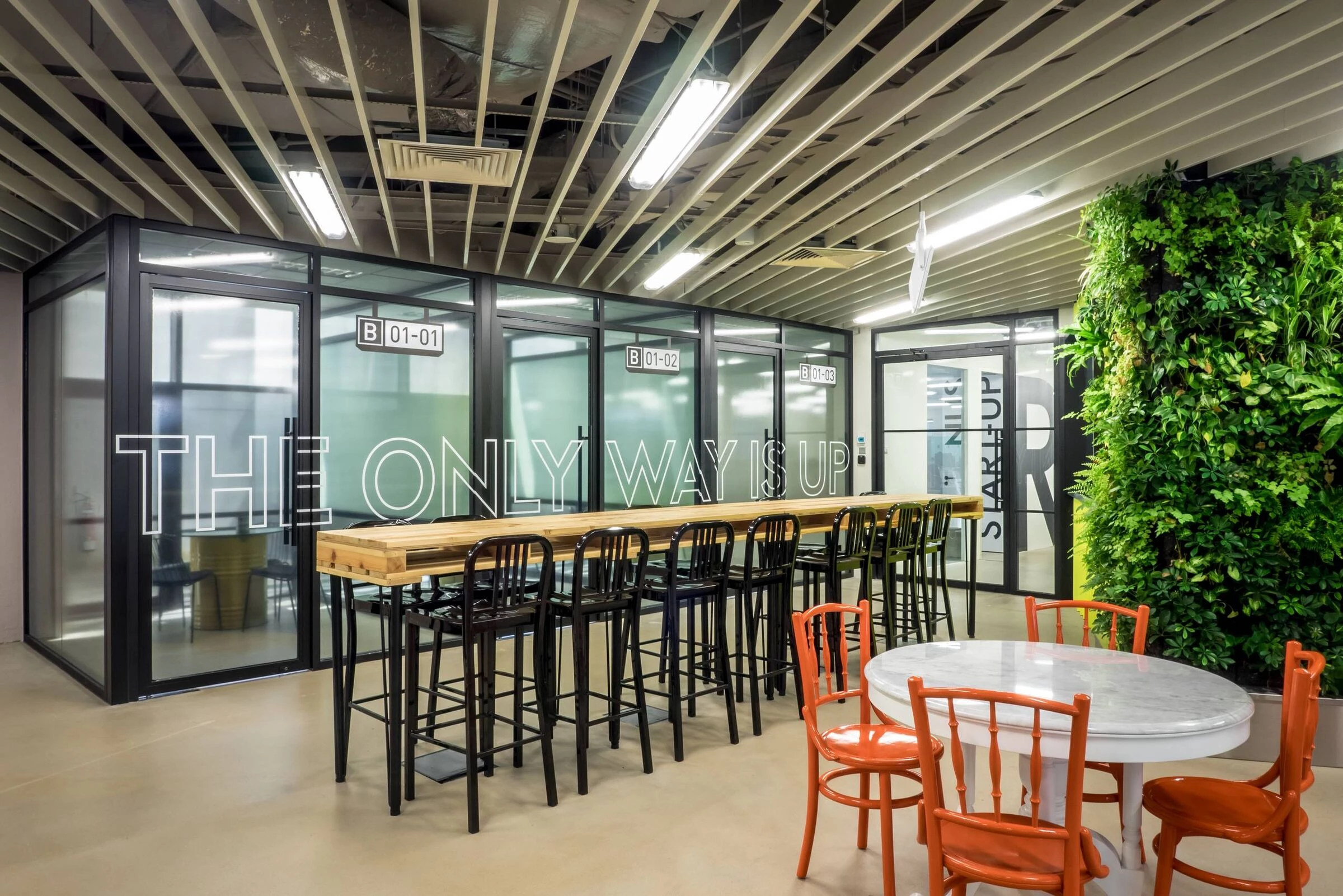 新加坡航空主题共享办公空间· Egg Creatives 的“梦幻航站”-30