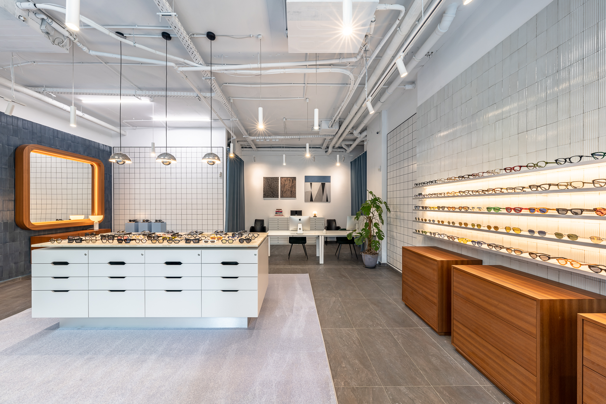 THE SUNGLASSCURATOR STORE 室内设计丨罗马尼亚布加勒斯特丨mihaelaabordeianu + Sobo Studio-10