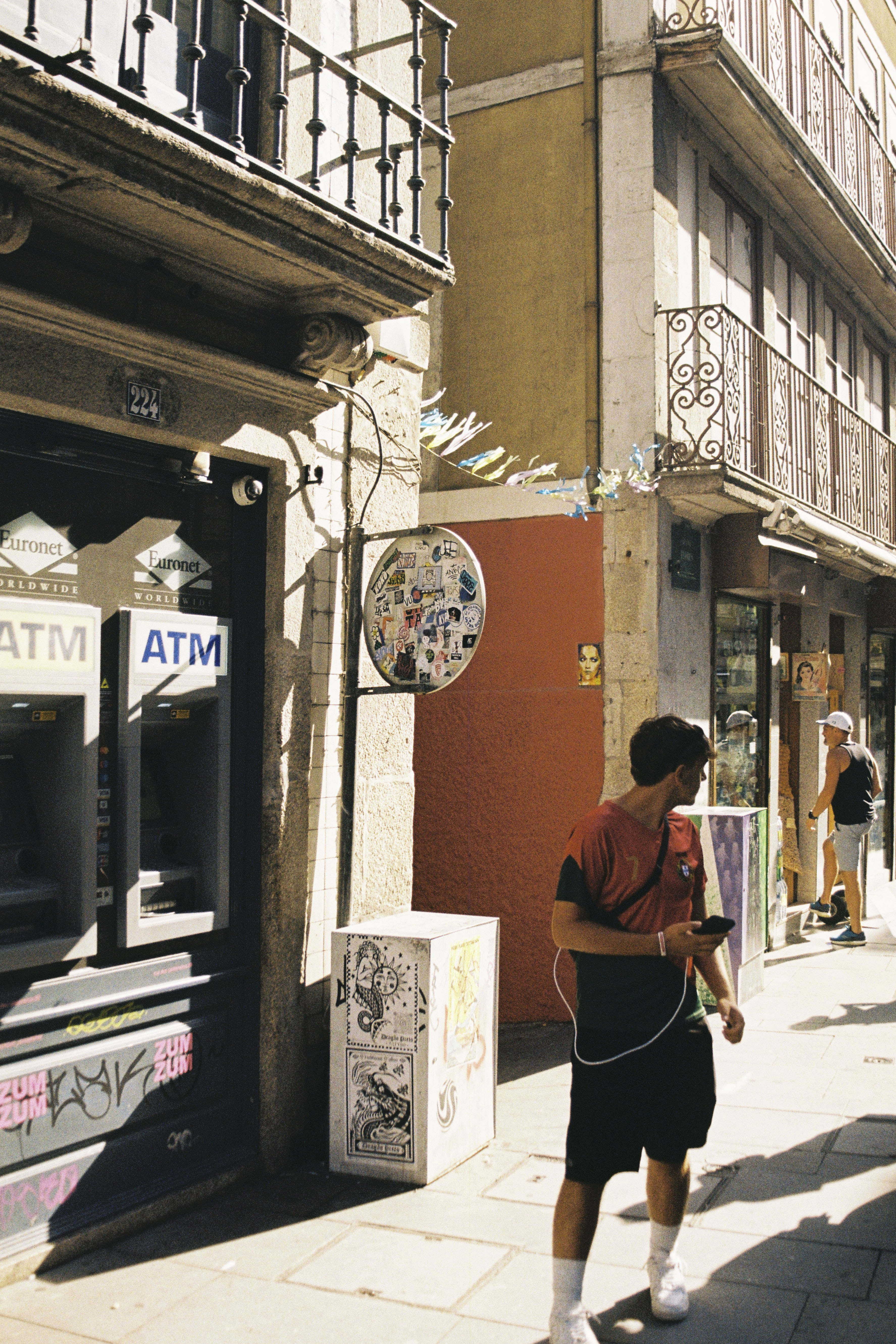 STREET PHOTOGRAPHY 11 / PORTO-25
