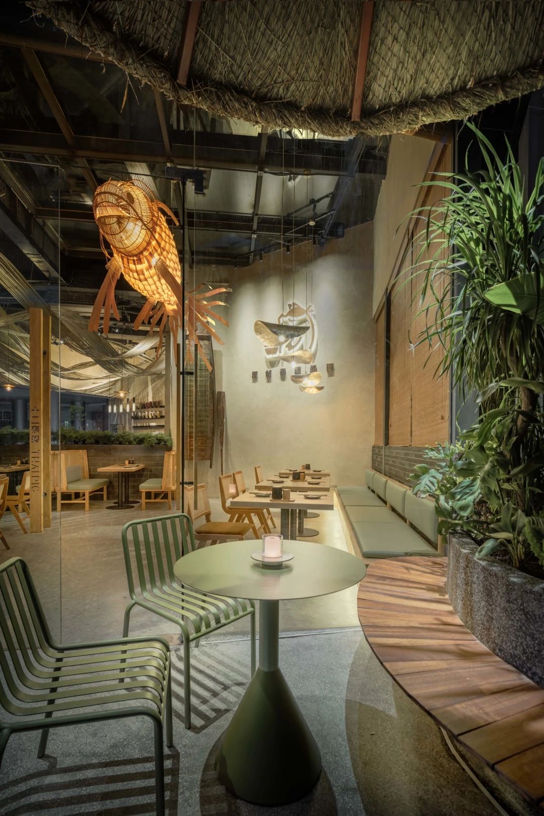 十二泰猪·星马泰料理品牌店丨中国清远丨梵山构造设计事务所-17