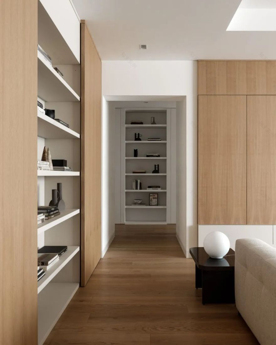 莫斯科自然原木色温馨设计师之家丨俄罗斯莫斯科丨Abarchitects-13