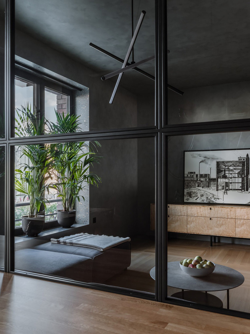 设计师打造 70㎡暗色调极简公寓,木质元素增添暖意-8