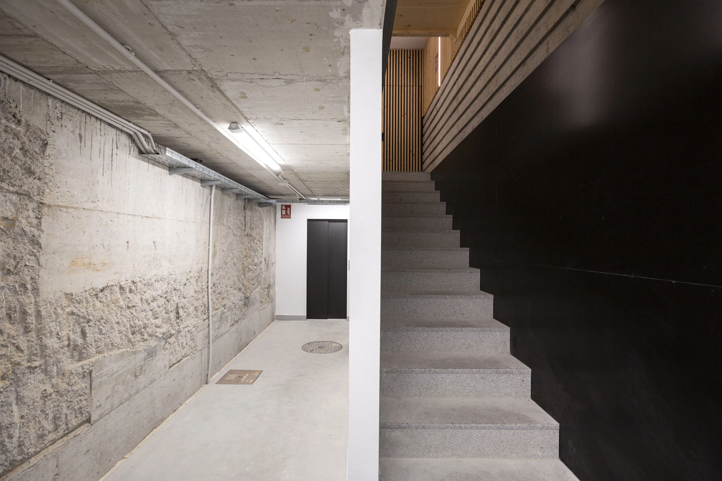 西班牙 Vigo 市 Hotel Galicia 翻新成豪华公寓-27