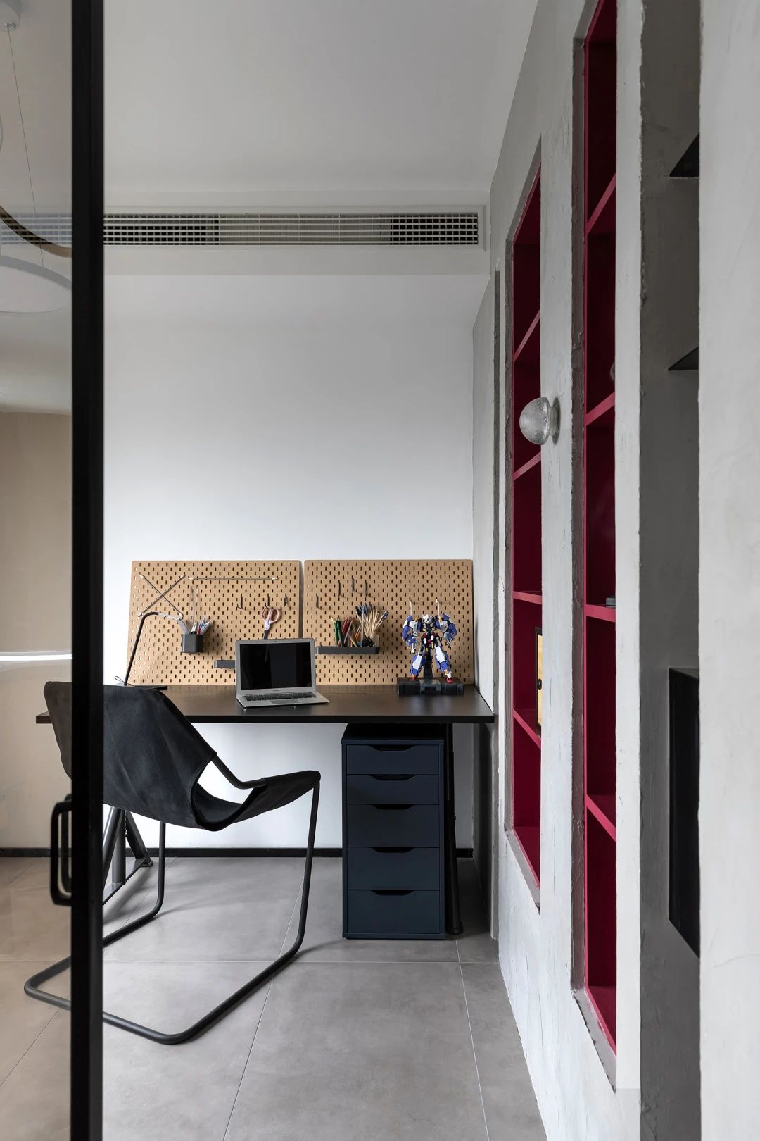 军人夫妻的硬朗现代轻工业风之家-52