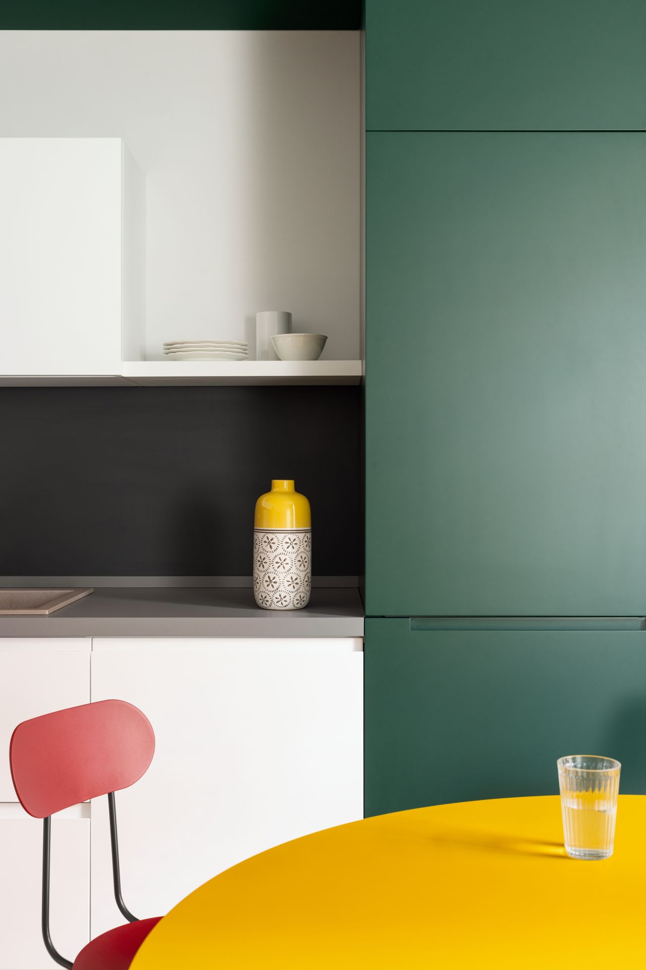 那不勒斯42㎡公寓变身戏剧之家丨意大利-27