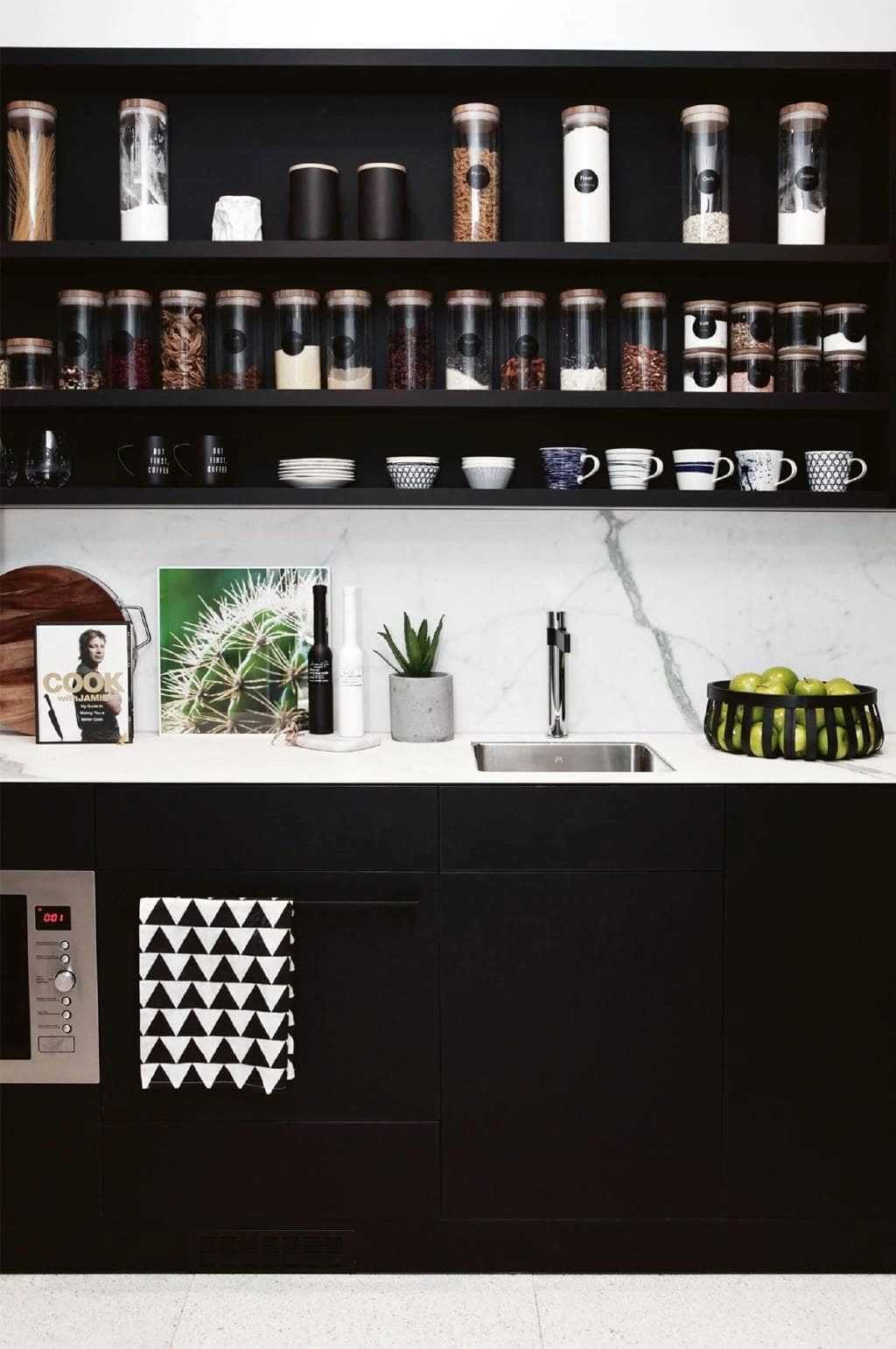 Sarah Waller 自然美学之作——简约大气现代别墅-19