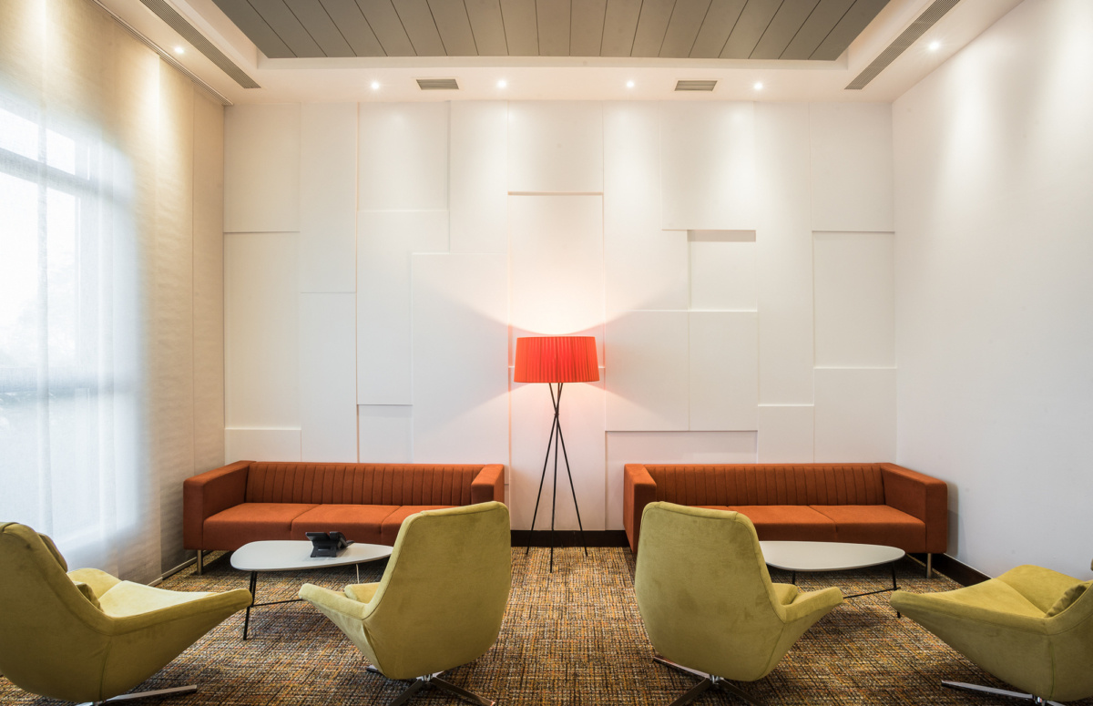 肯尼亚顶级律所现代办公空间设计-12