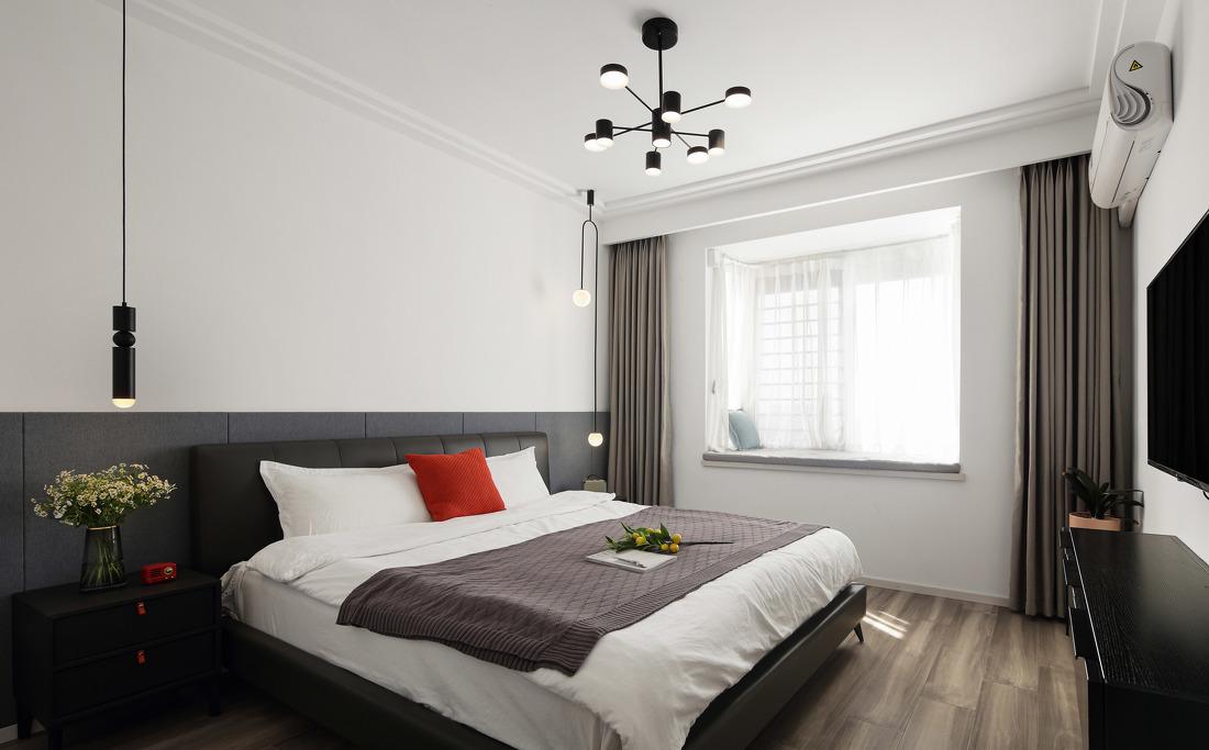 黑白美学卡座餐厅设计 | 集休闲、用餐、储物于一体-11