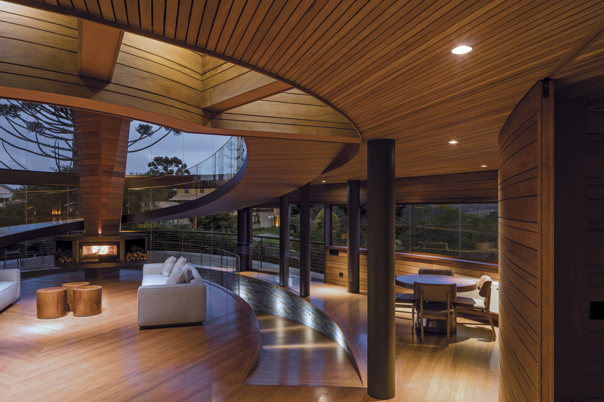 融合自然的山间别墅-9