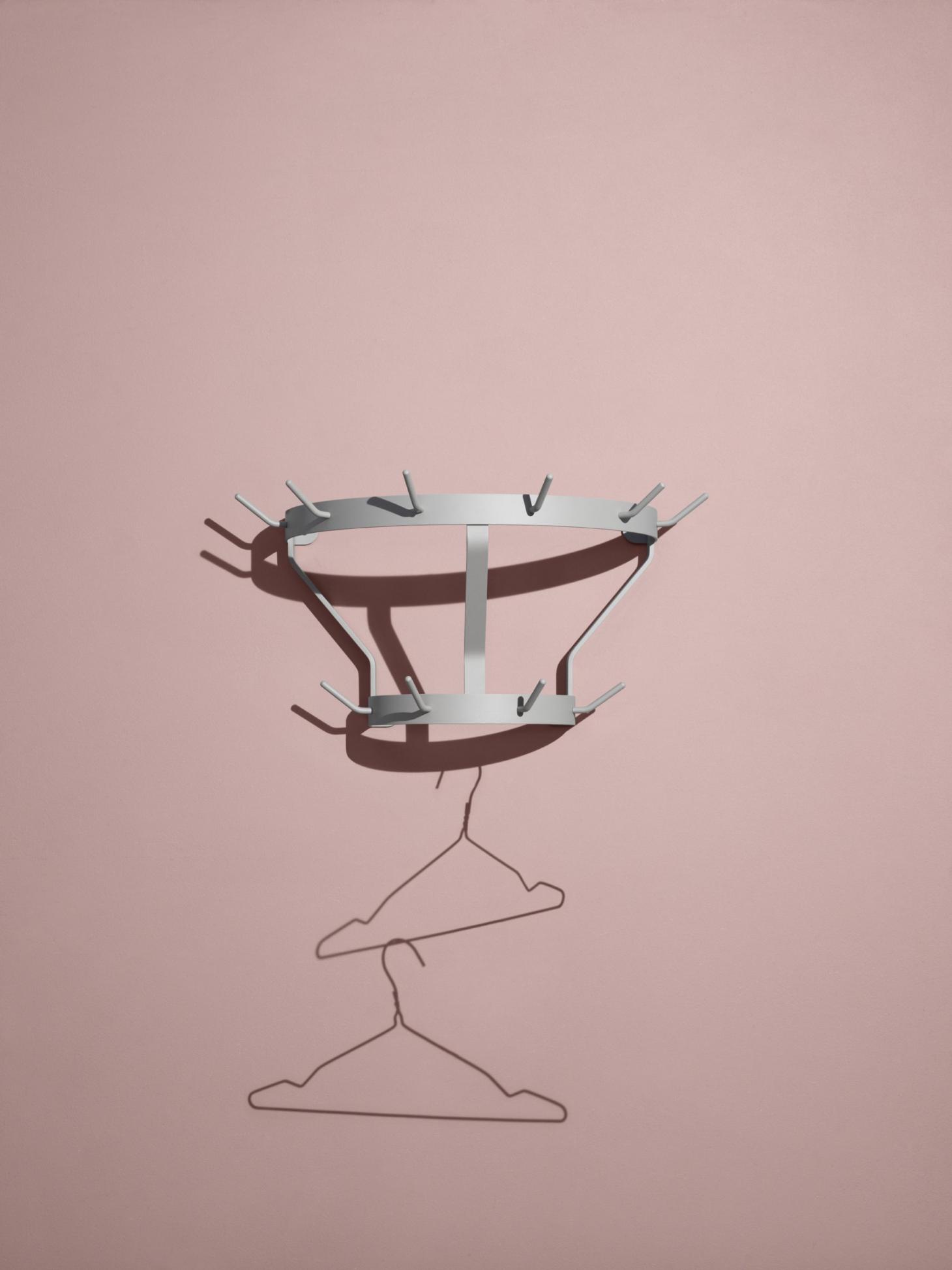 瑞典 Massproductions 推出"生活小物"家具系列,创新设计令人眼前一亮-13